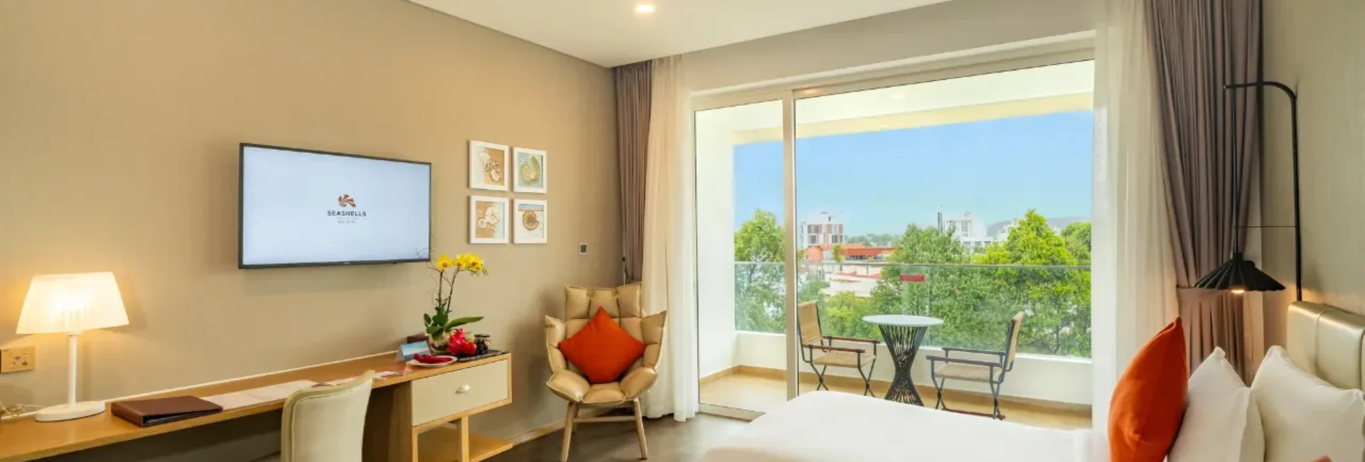 Premium City View Twin Room